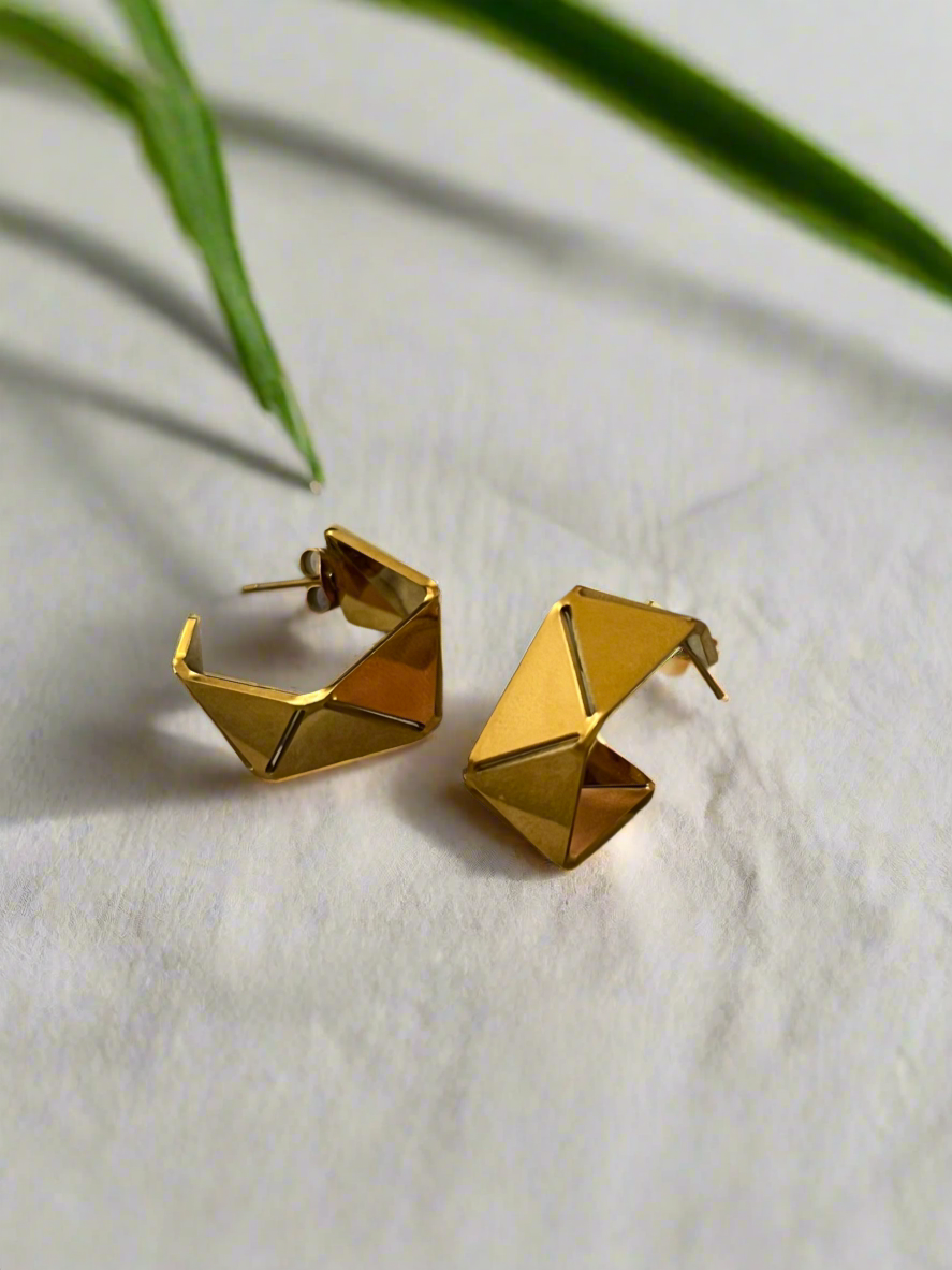 Prism hoops