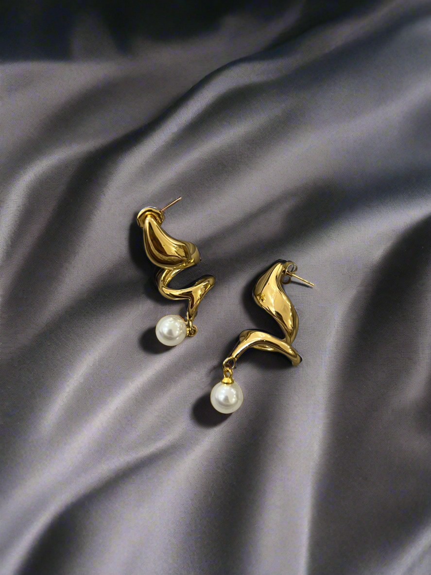 Nerina Pearl Drop