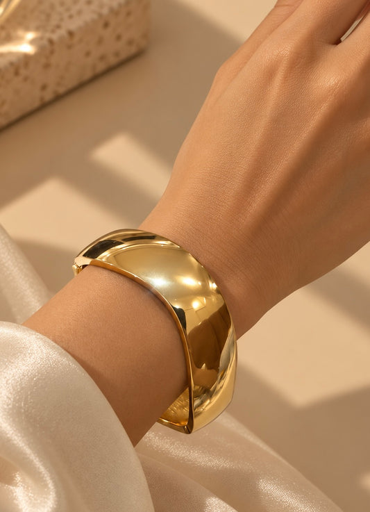 Sora cuff