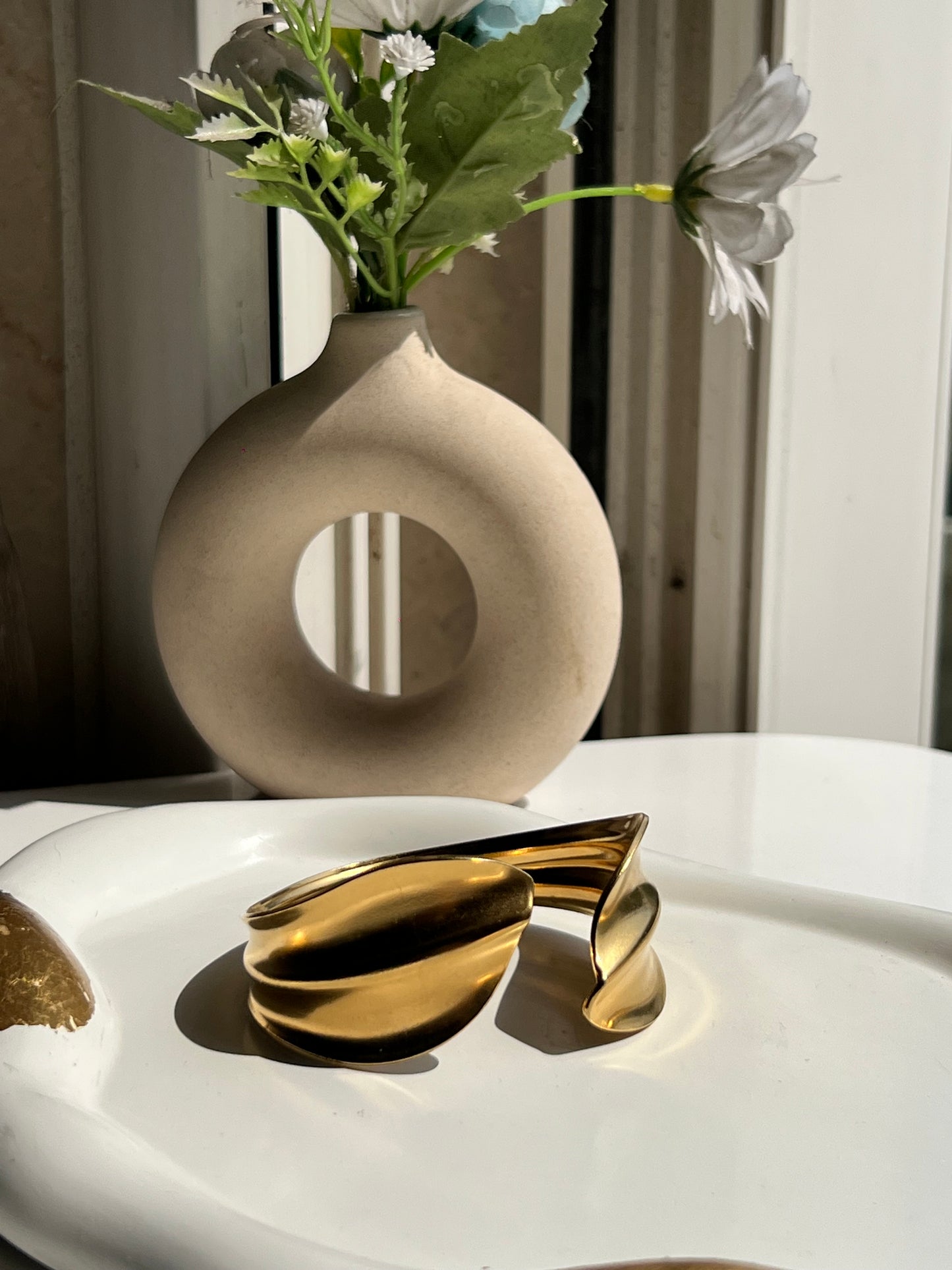 Velora Cuff