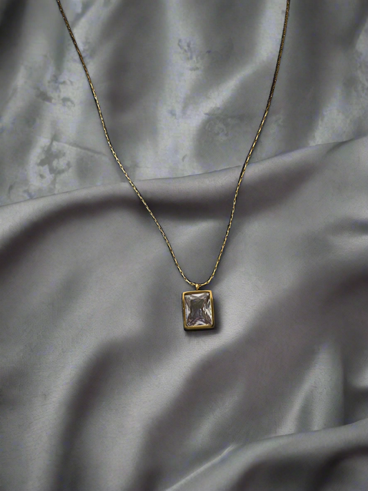 Stella Necklace