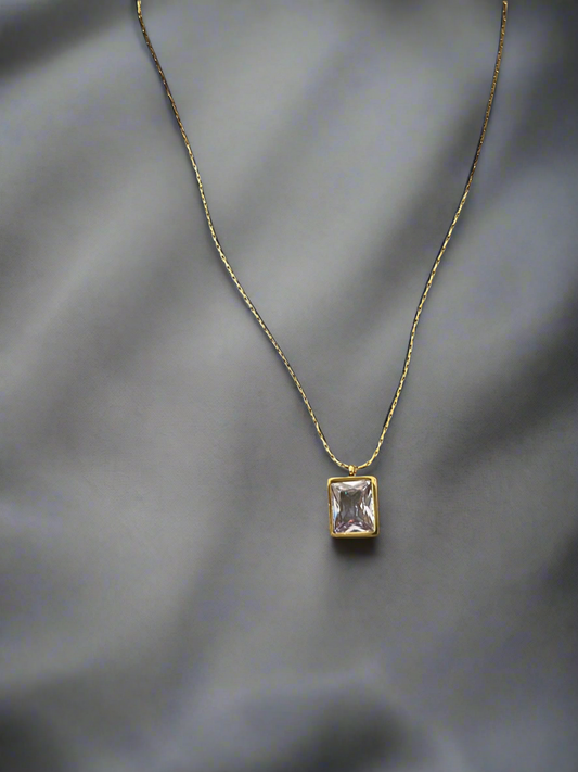 Stella Necklace