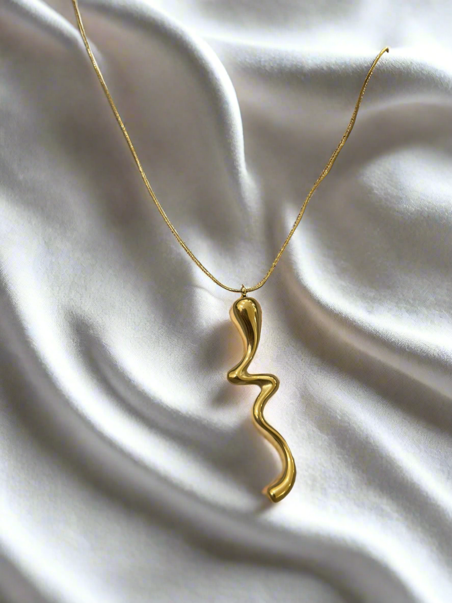 Elaria Necklace