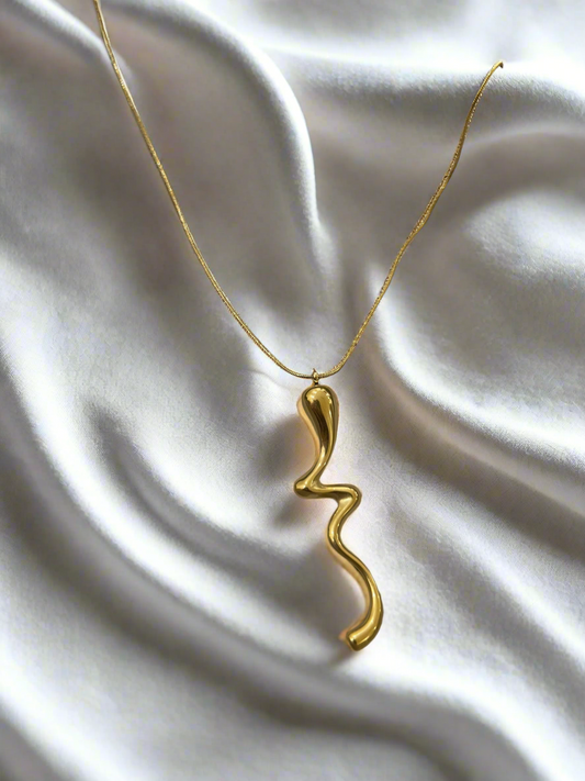 Elaria Necklace