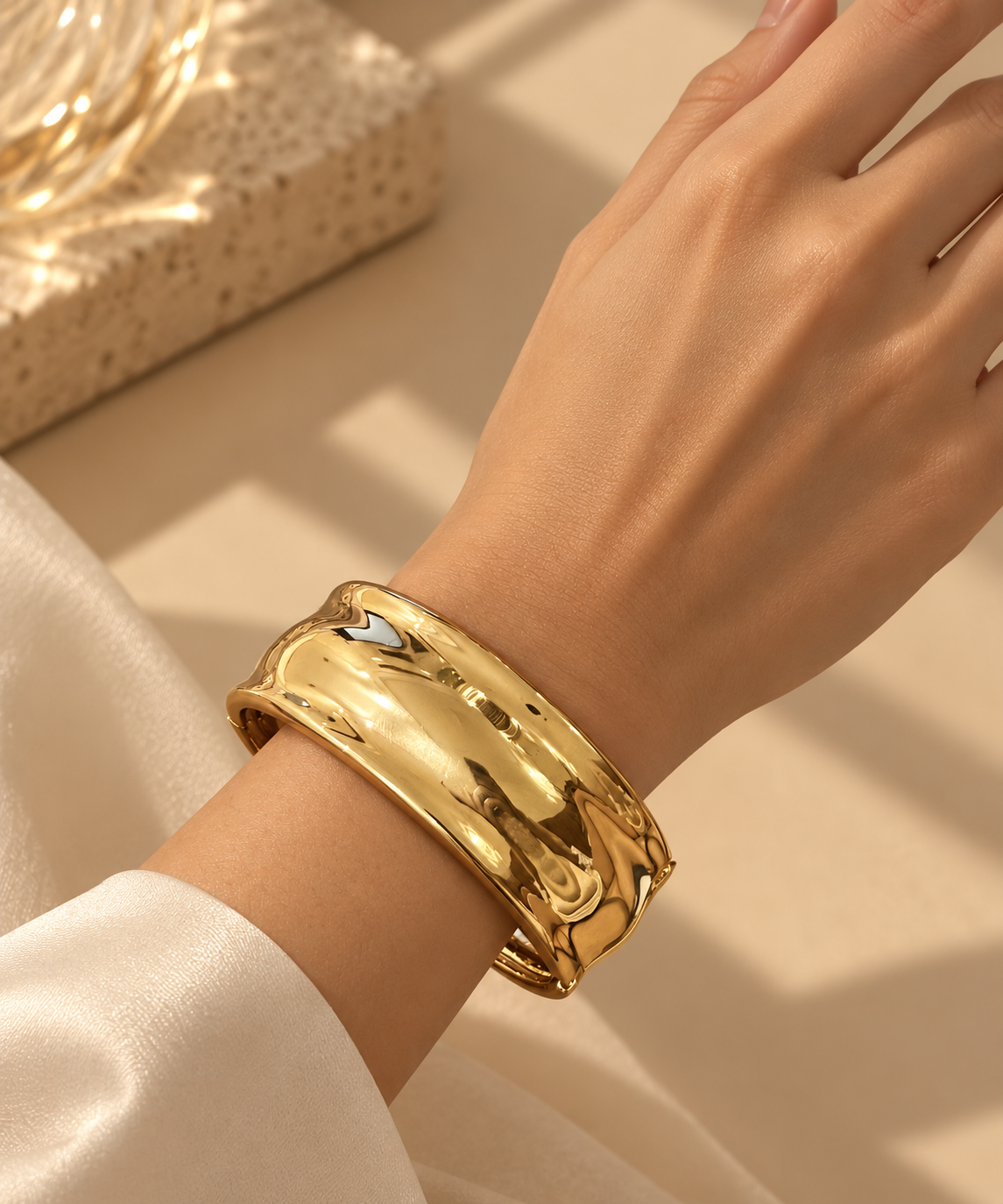 Rhea cuff