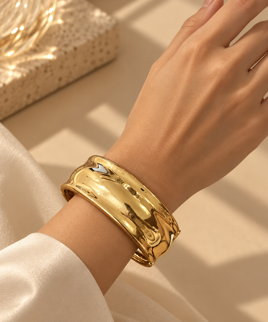 Rhea cuff