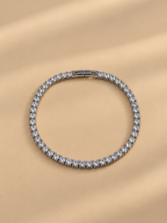 Regence - Silver (3mm square)